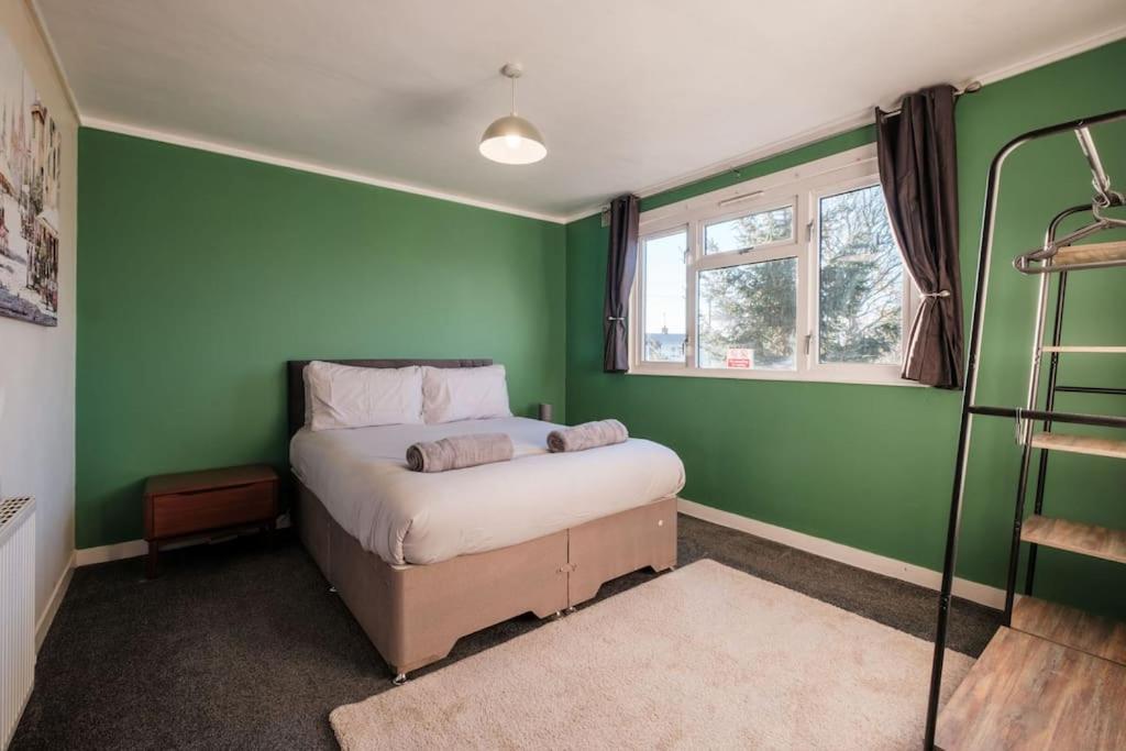 The Eastmount - Stunning 3 Bed House * Kingston upon Hull