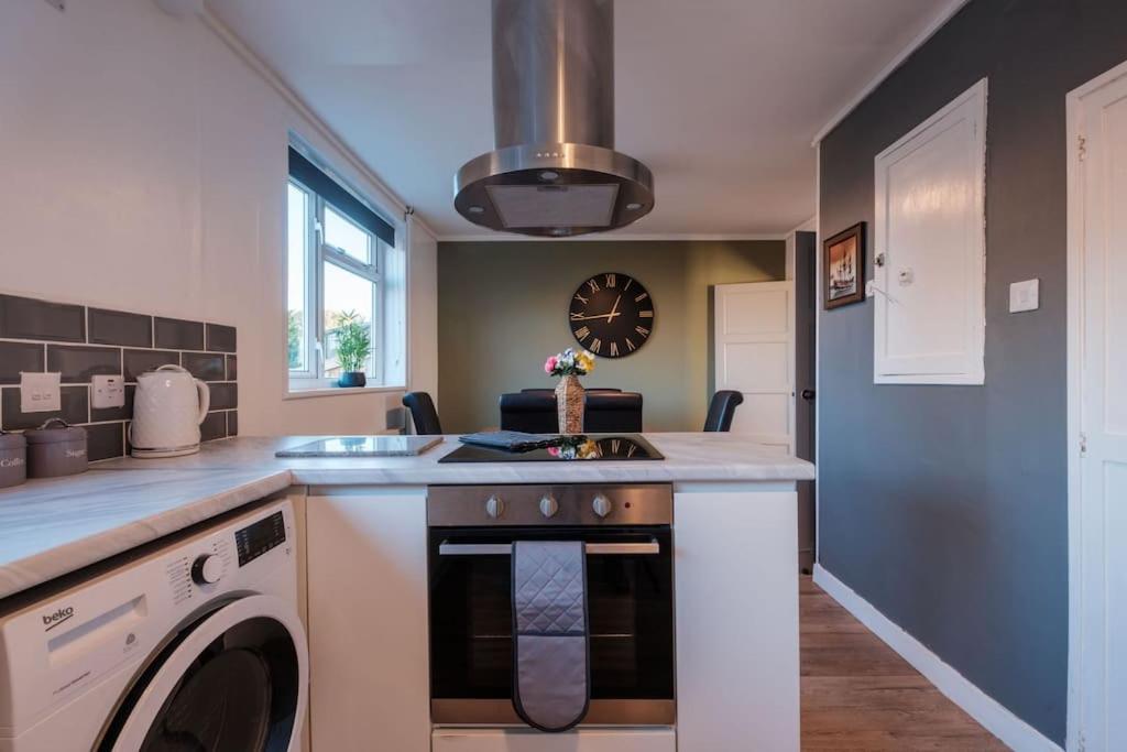 The Eastmount - Stunning 3 Bed House * Kingston upon Hull